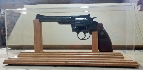 #111 Acrylic Revolver Display